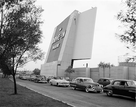 1950s CARS IN TRAFFIC JAM LEAVING ENTERING DRIVE-IN THEATRE Stock Photo - Rights-Managed, Code: 846-06112138