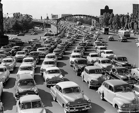 simsearch:846-06111968,k - 1950s HEAVY TRAFFIC BEN FRANKLIN BRIDGE PHILADELPHIA PA Stock Photo - Rights-Managed, Code: 846-06112171