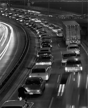 simsearch:6122-07702965,k - 1960s NIGHT VIEW OF HIGHWAY ROAD AT NIGHT CROWDED BLURRED ACTION OUTDOOR Stock Photo - Rights-Managed, Code: 846-06112192