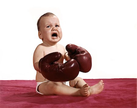 screaming crying baby - 1960s CRYING BABY WEARING BOXING GLOVES Stock Photo - Rights-Managed, Code: 846-08030379