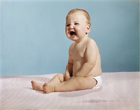 simsearch:846-08030377,k - 1960s 1970s SITTING BABY CRYING ANGRY Stock Photo - Rights-Managed, Code: 846-08030380