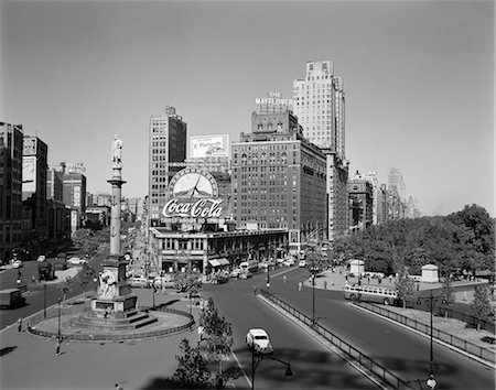 1950s COLUMBUS CIRCLE LOOKING NORTH MANHATTAN NEW YORK CITY Photographie de stock - Rights-Managed, Code: 846-08512745