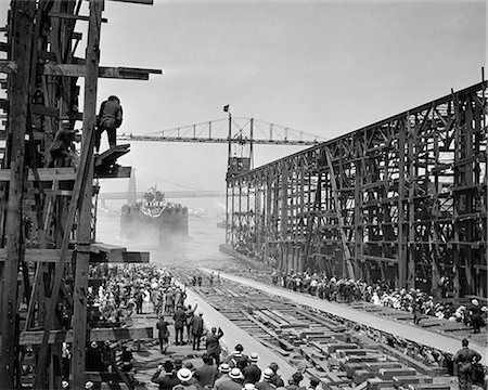 simsearch:846-09181963,k - 1910s 1940s LAUNCHING BATTLESHIP ARIZONA JUNE 1915 SHIP SUNK PEARL HARBOR DECEMBER 7 1941 BROOKLYN NAVY YARDS NEW YORK CITY USA Photographie de stock - Rights-Managed, Code: 846-09085380