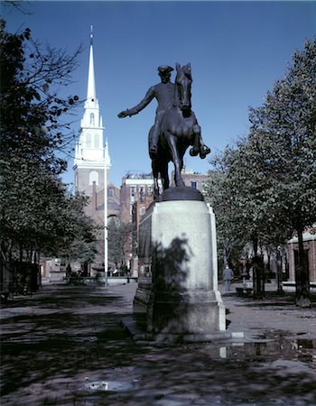 simsearch:846-02796433,k - 1950ER JAHRE STATUE PAUL REVERE CHRISTUSKIRCHE HINTERGRUND BOSTON MASSACHUSETTS Stockbilder - Lizenzpflichtiges, Bildnummer: 846-02794394