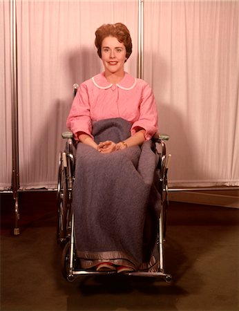 simsearch:846-02794819,k - 1960s WOMAN SITTING IN WHEELCHAIR SMILING HOSPITAL PATIENT Stock Photo - Rights-Managed, Code: 846-02794834