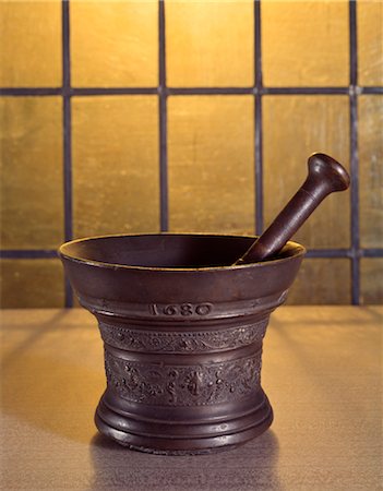 pestle - ANCIENT 1680 MORTAR AND PESTLE Stock Photo - Rights-Managed, Code: 846-02795160