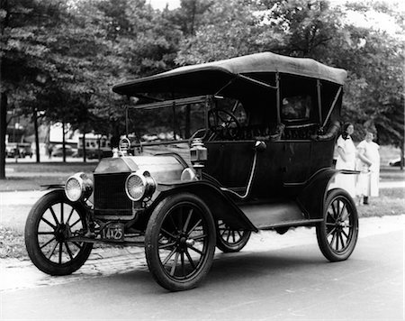 ford - MODEL T FORD AUTOMOBILE Stockbilder - Lizenzpflichtiges, Bildnummer: 846-02795558