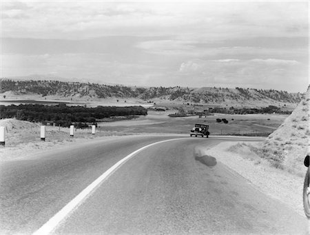 simsearch:846-02795562,k - 1930s 1940s US ROUTE 10 BUTTE MONTANA CAR DRIVE Foto de stock - Con derechos protegidos, Código: 846-02795564