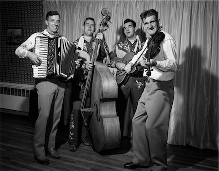 entertainer retro - 1950s FOUR-PIECE BAND WITH ACCORDION STAND-UP BASS GUITAR & FIDDLE Foto de stock - Con derechos protegidos, Código: 846-02795648