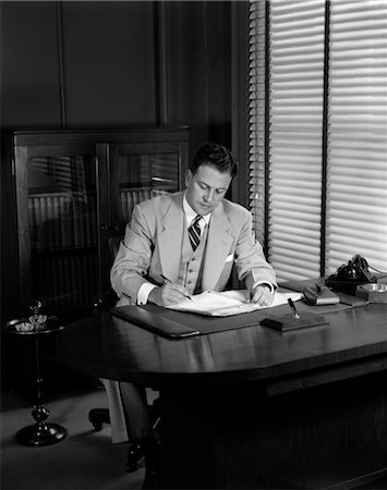 1950s BUSINESS DESK PEN WRITING MAN Stock Photo - Rights-Managed, Code: 846-02796052