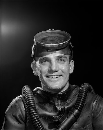 diver in the suit - 1950s PORTRAIT OF MAN IN SCUBA GEAR Stock Photo - Rights-Managed, Code: 846-02796840