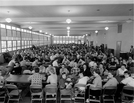 simsearch:846-02797214,k - 1950s CROWDED HIGH SCHOOL CAFETERIA Stock Photo - Rights-Managed, Code: 846-02797120