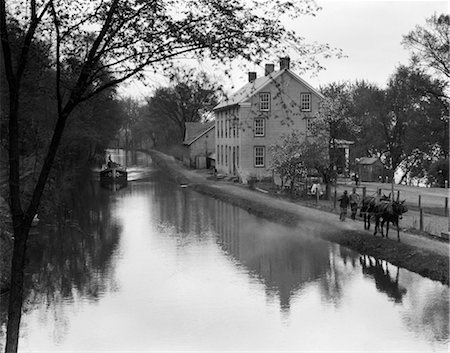 pennsylvania - 1930s MULES DRAGGING BOAT DOWN LEHIGH NAVIGATION CANAL IN NEW HOPE PENNA. Stock Photo - Rights-Managed, Code: 846-02792300