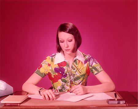 secretary - 1970s WOMAN AT DESK WEARING COLORFUL BLOUSE Stock Photo - Rights-Managed, Code: 846-02792658