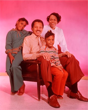 1970s PORTRAIT HAPPY AFRICAN AMERICAN FAMILY Foto de stock - Con derechos protegidos, Código: 846-02792691