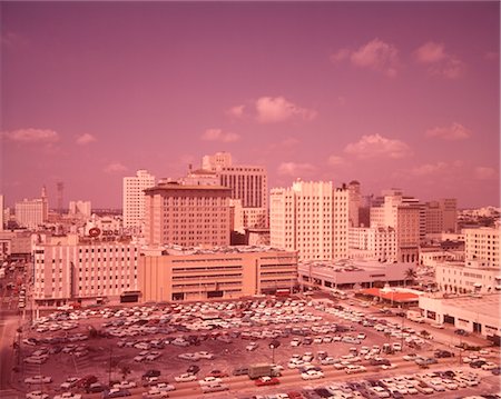 1950s SKYLINE OF SOUTHERN AMERICAN CITY PARKING LOT IN FOREGROUND Stock Photo - Rights-Managed, Code: 846-02792705