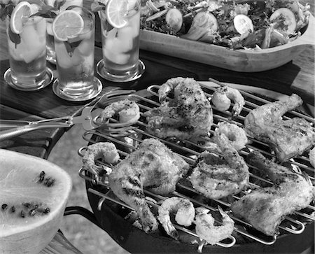 FRIED CHICKEN AND SHRIMP Stock Photo - Rights-Managed, Code: 846-02792776