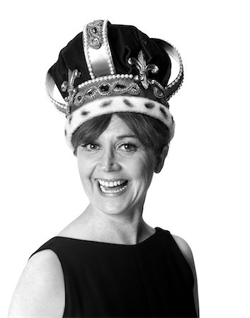 regina - 1970s SMILING PORTRAIT WOMAN WEARING QUEEN'S CROWN Fotografie stock - Rights-Managed, Codice: 846-02793120