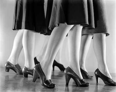 female fashion in the 1940s - 1940s WOMEN'S LEGS ONLY WALKING HIGH HEEL SHOES Stock Photo - Rights-Managed, Code: 846-02793202