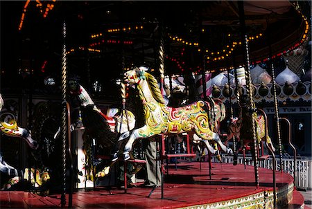 fair rides merry go round - CAROUSEL HORSE AT GREAT ADVENTURE PARK NEW JERSEY Stock Photo - Rights-Managed, Code: 846-03164232