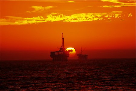 red orange sunset - OFFSHORE DRILLING RIGS Stock Photo - Rights-Managed, Code: 846-03164763