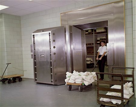 simsearch:846-03165151,k - 1960s BANK VAULT MONEY DOLLY Stock Photo - Rights-Managed, Code: 846-03165126