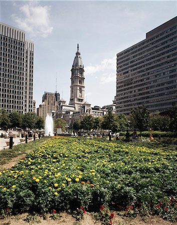 simsearch:846-06112092,k - 1970s PHILADELPHIA PA CITY HALL AND LOVE PARK SPRINGTIME FLOWERS Stock Photo - Rights-Managed, Code: 846-03165180