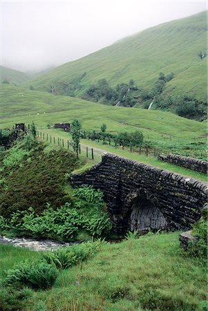 SCOTLAND HIGHLANDS STONE BRIDGE OVER STREAM Stock Photo - Rights-Managed, Code: 846-03165411