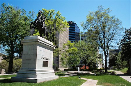 simsearch:846-03165309,k - NASHVILLE, TN ANDREW JACKSON STATUE ON STATE CAPITOL GROUNDS Foto de stock - Direito Controlado, Número: 846-03165478