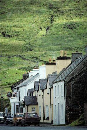 simsearch:846-03165304,k - SHOPS AND GREEN HILL LETTERFRACK, COUNTY GALWAY IRELAND Foto de stock - Con derechos protegidos, Código: 846-03165745