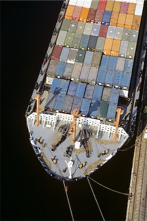 ship bow - AERIAL OVER BOW OF DOCKED CONTAINER SHIP Stock Photo - Rights-Managed, Code: 846-03163145