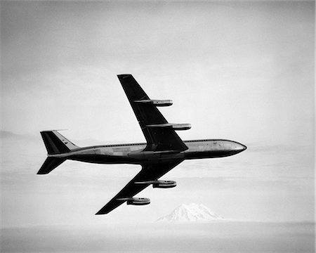 AVION BOEING 707 JET DES ANNÉES 1960 Photographie de stock - Rights-Managed, Code: 846-03163183