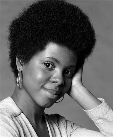 1970s PORTRAIT WOMAN BLACK AFRICAN AMERICAN SMILE Stock Photo - Rights-Managed, Code: 846-03163334