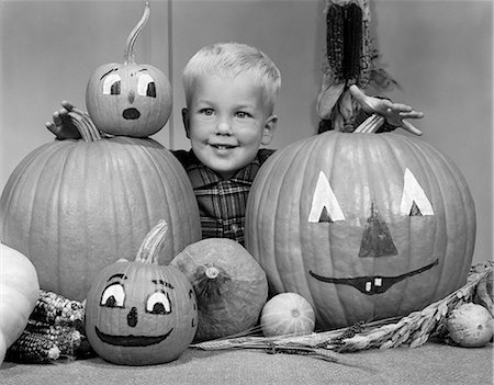 1960s PUMPKIN PATCH BOY JACK-O'-LANTERN Stock Photo - Rights-Managed, Code: 846-03163353
