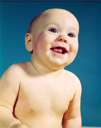 simsearch:846-03163865,k - 1960s BABY BALD SMILING PORTRAIT EAGER HAPPY FACIAL EXPRESSION Stock Photo - Rights-Managed, Code: 846-03163982