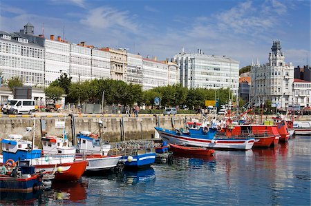 Fishing boats in Darsena Marina, La Coruna City, Galicia, Spain, Europe Fotografie stock - Rights-Managed, Codice: 841-05784396