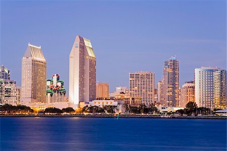 san diego - San Diego skyline viewed from Coronado Island, San Diego, California, United States of America, North America Foto de stock - Con derechos protegidos, Código: 841-05784522