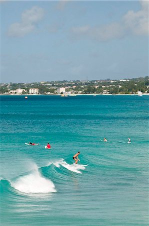 Surfer bei Enterprise Point, Barbados, Windward-Inseln, Karibik, Caribbean, Mittelamerika Stockbilder - Lizenzpflichtiges, Bildnummer: 841-05784913