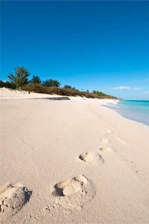 foot print - Warwick Long Bay, Jobson's Cove, Bermuda, Central America Stock Photo - Rights-Managed, Code: 841-05784973