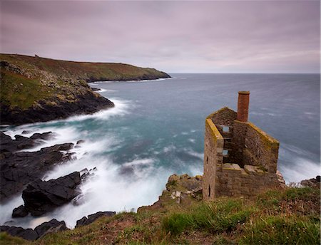 st just - Abandoned tin mine engine house on the clifftops at Botallack, UNESCO World Heritage Site, near St. Just, Cornwall, England, United Kingdom, Europe Stock Photo - Rights-Managed, Code: 841-05785165