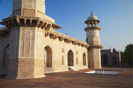 Itimad-ud-Daulah (tomb of Mizra Ghiyas Beg), Agra, Uttar Pradesh, India, Asia Stock Photo - Rights-Managed, Code: 841-05785299