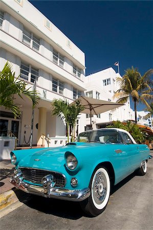 Classic antique Thunderbird, Art Deco District, South Beach, Miami, Florida, United States of America, North America Stock Photo - Rights-Managed, Code: 841-05785438