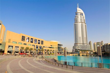 endereço - The Dubai Mall and Address Building, Downtown district, Dubai, United Arab Emirates, Middle East Foto de stock - Direito Controlado, Número: 841-05785688