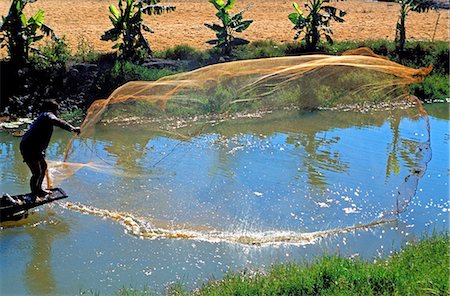 simsearch:841-07206250,k - Inle Lake fisherman casting his net, Shan States, Myanmar, Asia Stock Photo - Rights-Managed, Code: 841-05785978