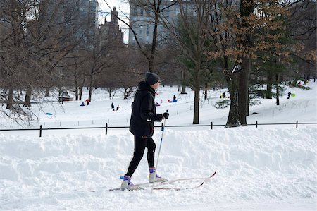 A man on cross country skis in Central Park after a blizzard, New York City, New York State, United States of America, North America Stock Photo - Rights-Managed, Code: 841-05781068