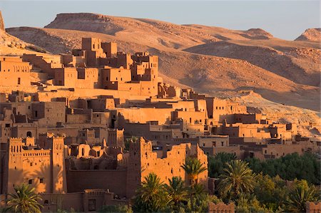 Kasbah Ait Benhaddou, backdrop to many Hollywood epic films, UNESCO World Heritage Site, near Ouarzazate, Morocco, North Africa, Africa Foto de stock - Con derechos protegidos, Código: 841-05781352