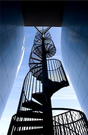 european staircase - Spiral staircase outside Perlan, a modern building housing the Saga Museum, Reykjavik, Iceland, Polar Regions Foto de stock - Con derechos protegidos, Código: 841-05781417