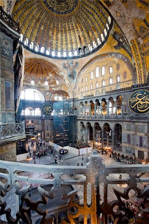 Byzantinische Architektur von Aya Sofya (Hagia Sophia), erbaut als Kirche im 6. Jh. von Kaiser Justinian, jahrelang eine Moschee, jetzt ein Museum, UNESCO Weltkulturerbe, Istanbul, Türkei, Europa Stockbilder - Lizenzpflichtiges, Bildnummer: 841-05781579