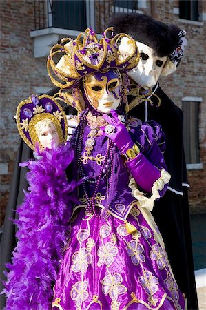 Personnages de carnaval masqué en costume, Campo della Salute, Dorsoduro district, Venise, Vénétie, Italie, Europe Photographie de stock - Rights-Managed, Code: 841-05781583