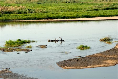 Canoë sur le fleuve Zambèze, Caia, Mozambique, Afrique Photographie de stock - Rights-Managed, Code: 841-05781781